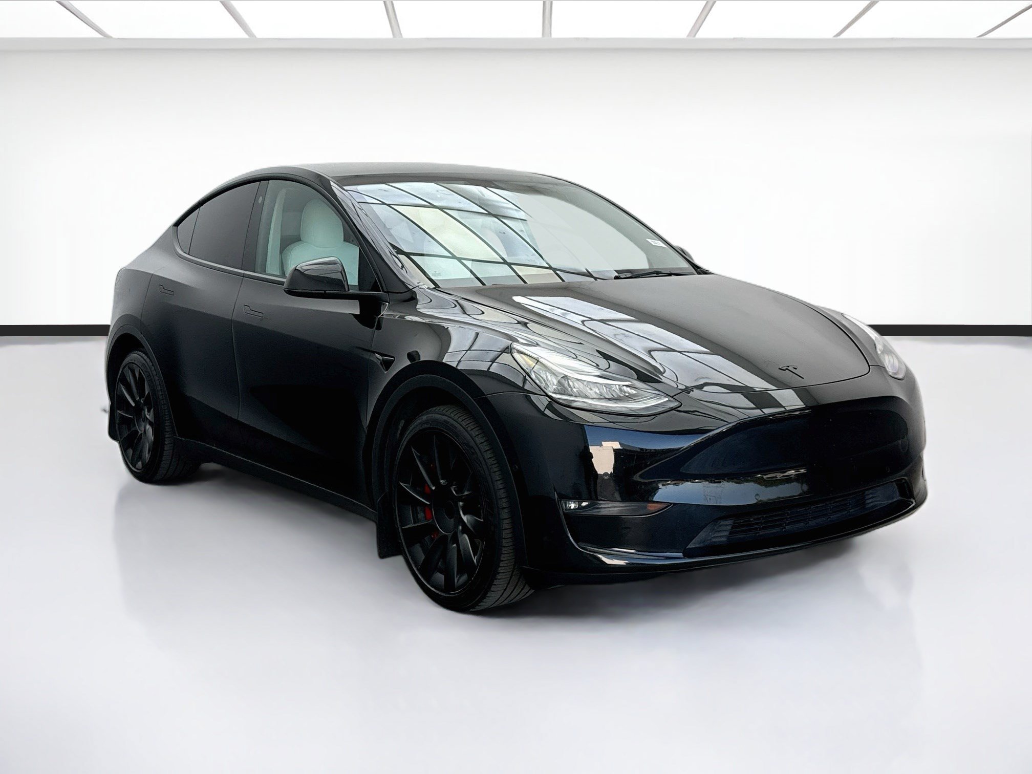Used 2022 Tesla Model Y Long Range AWD/4WD image 3