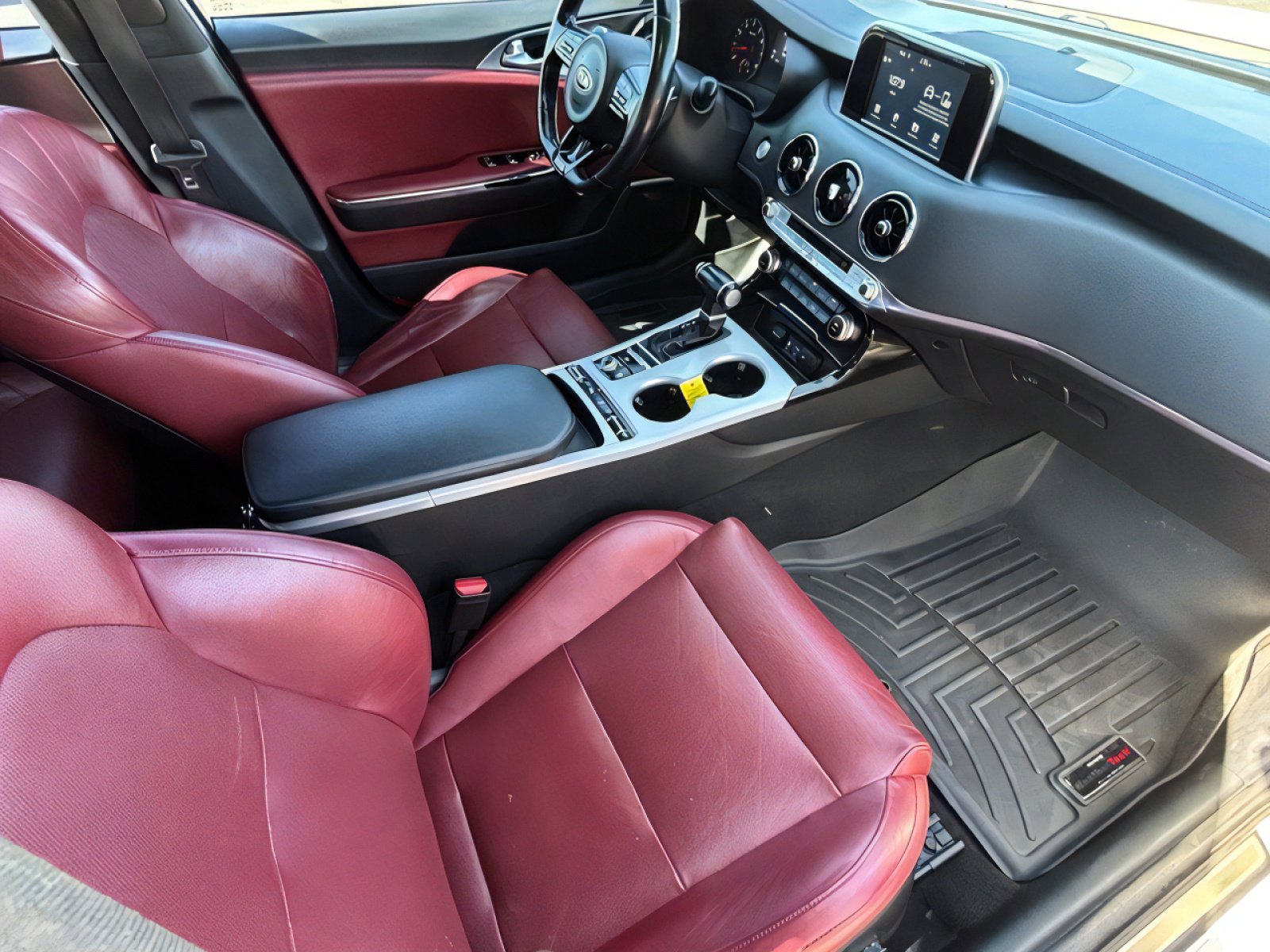 Used 2019 Kia Stinger GT image 32