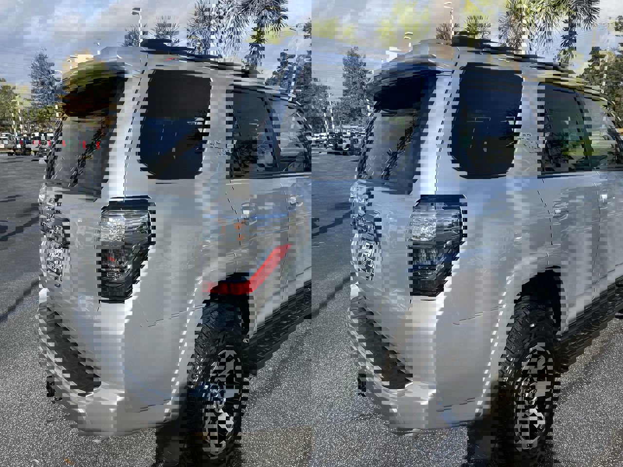 Used 2024 Toyota 4Runner TRD Off-Road AWD/4WD image 10