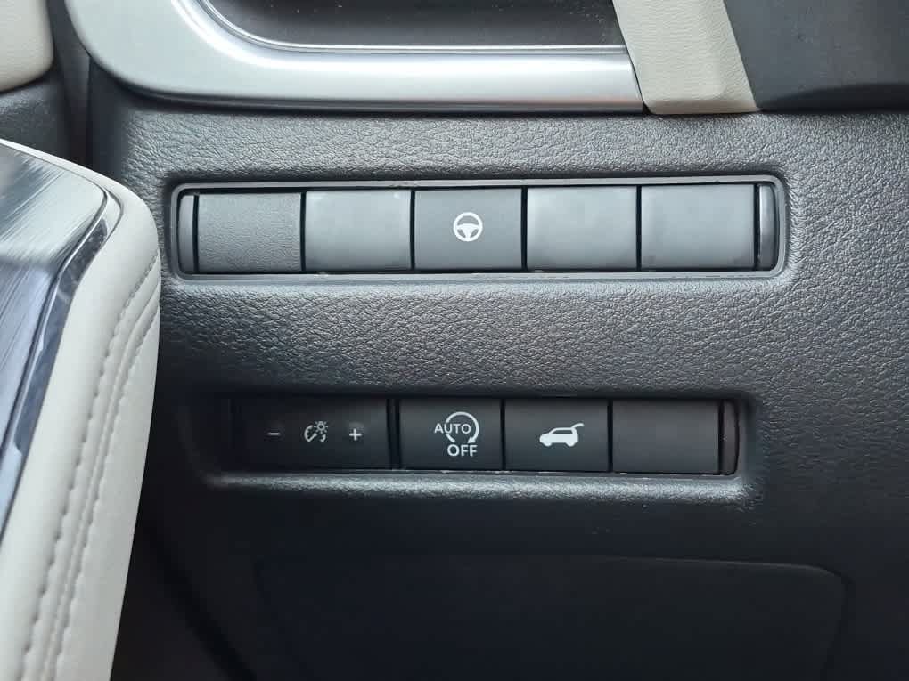 Used 2026 Nissan Rogue Dark Armor AWD/4WD image 19