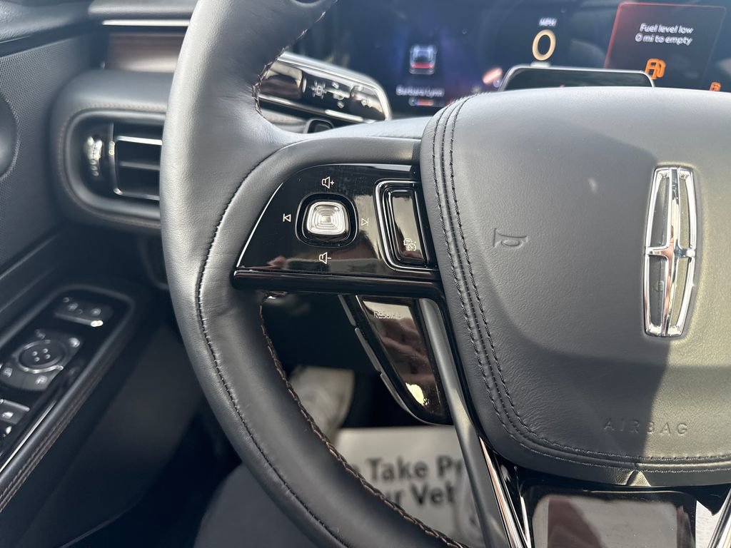 Used 2025 Lincoln Aviator Reserve w/ Jet Appearance Package image 42