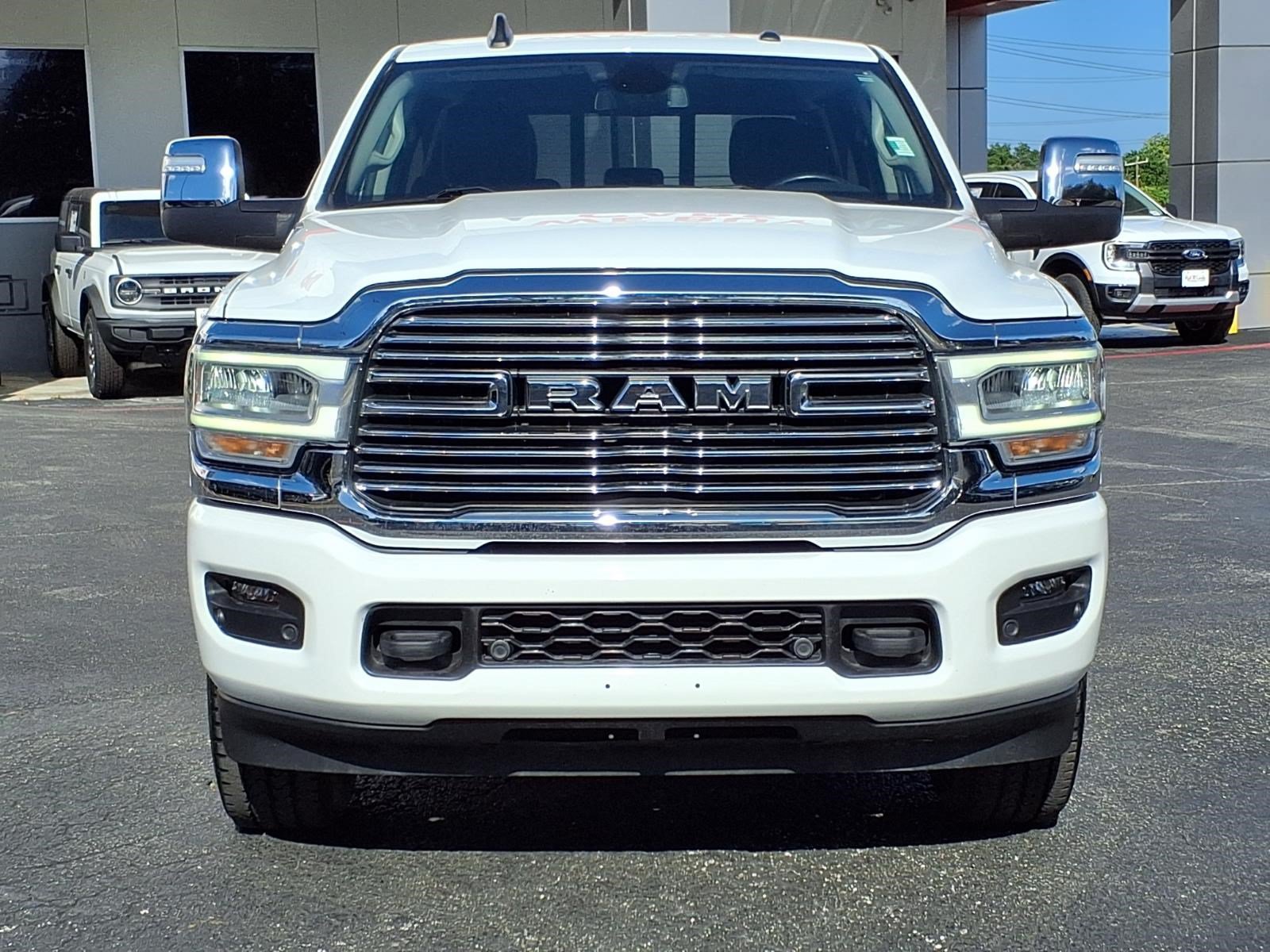 Used 2024 RAM 2500 Laramie AWD/4WD image 2
