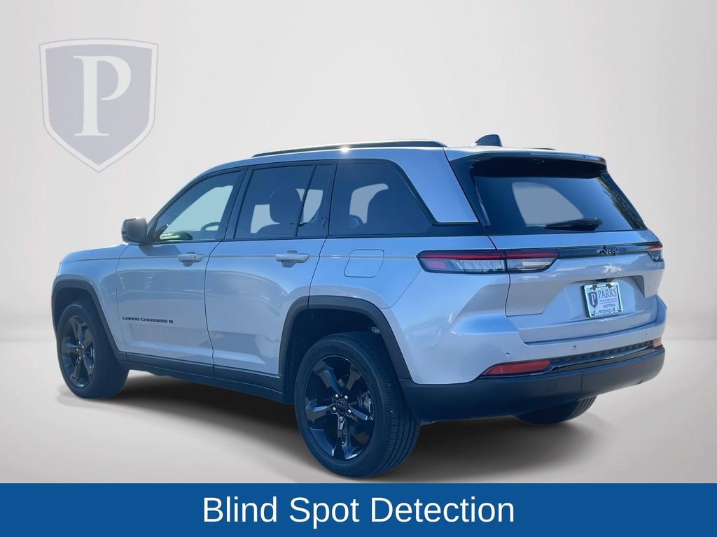 Certified 2025 Jeep Grand Cherokee Altitude image 7