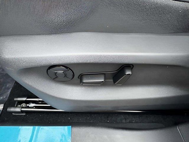 New 2026 Volkswagen Tiguan SE R-Line image 6