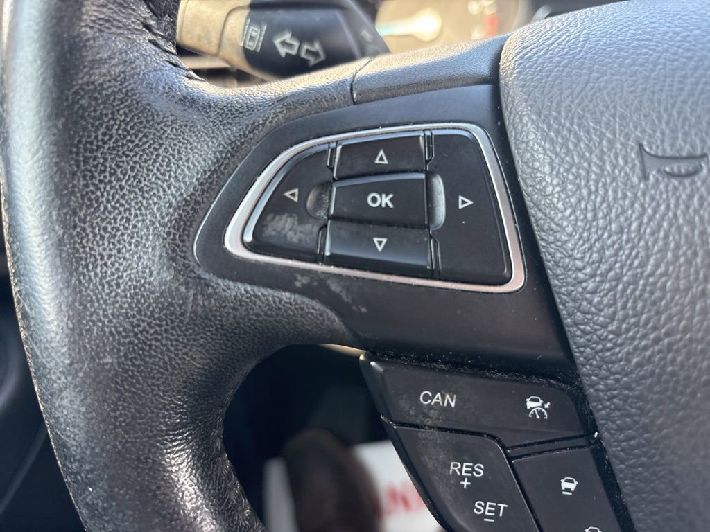 Used 2018 Ford Escape Titanium w/ Ford Safe & Smart Package image 33