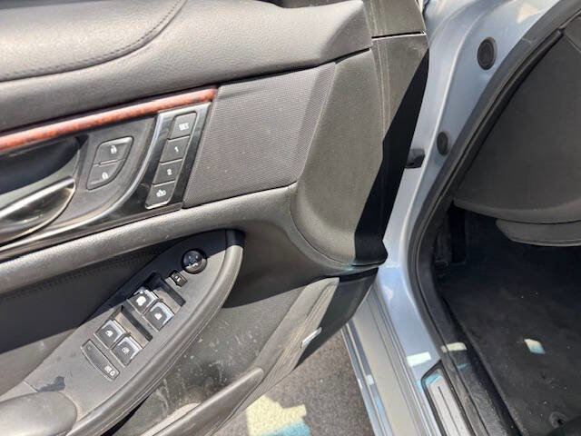 Used 2017 Cadillac CTS Luxury RWD image 41