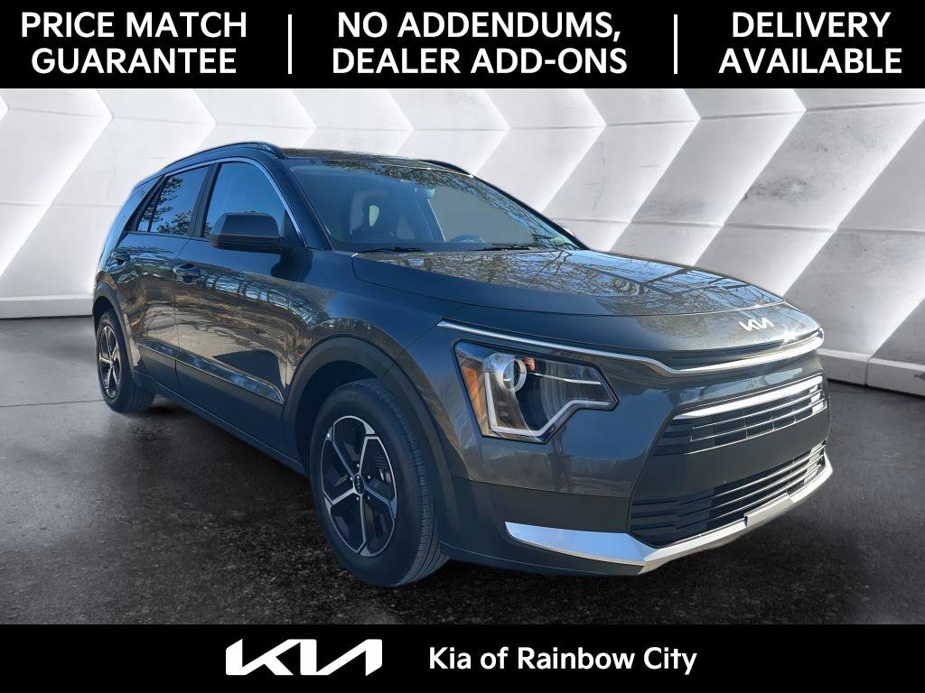Used 2025 Kia Niro LX image 4
