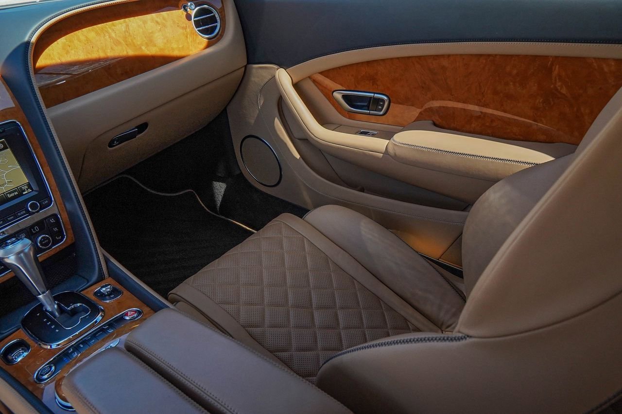 Used 2016 Bentley Continental GT image 40