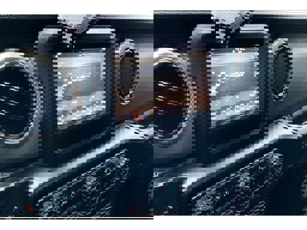 Used 2018 Jeep Wrangler Unlimited Sport S image 7