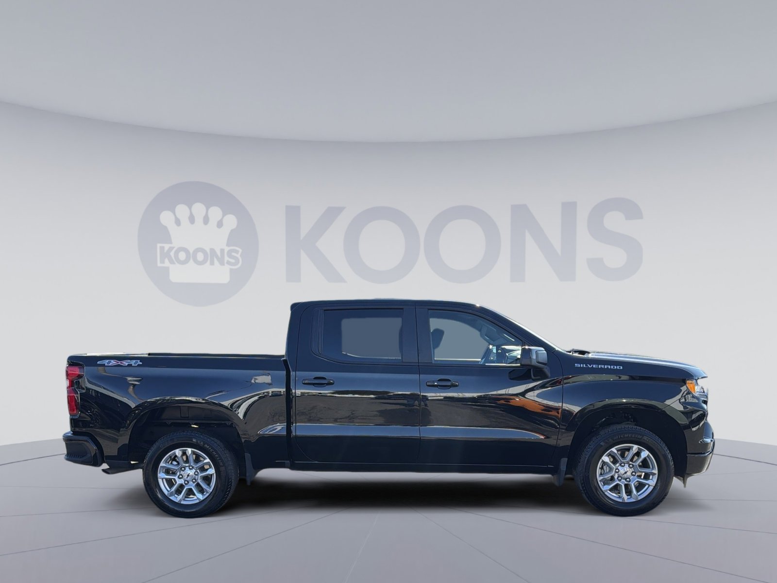 Used 2024 Chevrolet Silverado 1500 RST image 8