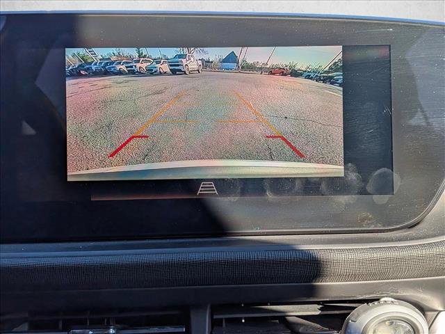 Used 2024 Buick Envista Preferred w/ Convenience I Package image 12