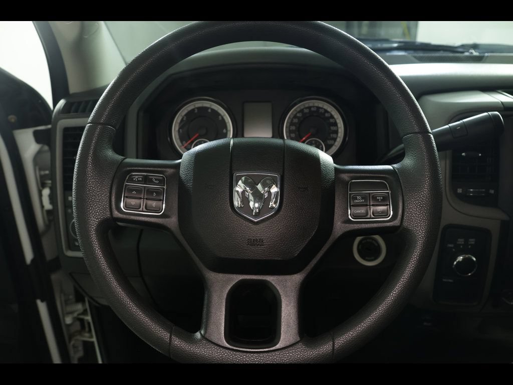 Used 2018 RAM 3500 Tradesman w/ Chrome Appearance Group AWD/4WD image 14