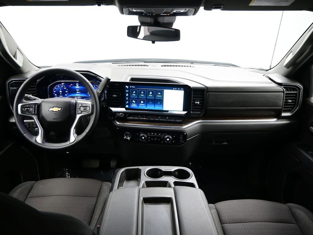 Used 2024 Chevrolet Silverado 1500 LT AWD/4WD image 28