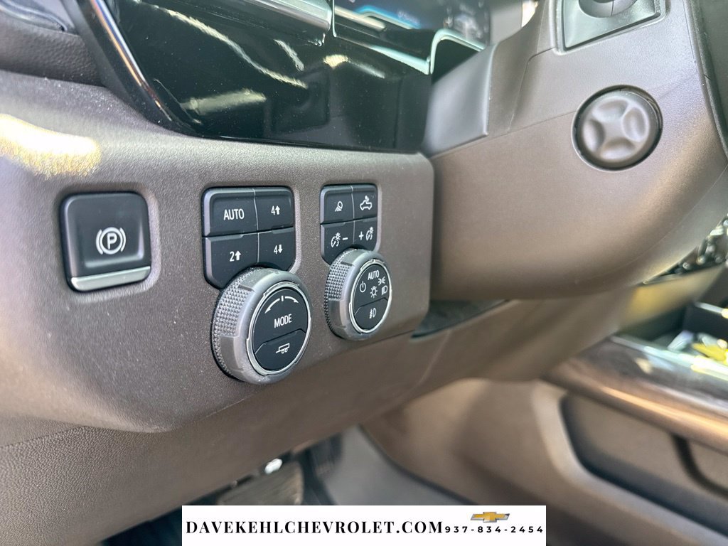 Used 2022 Chevrolet Silverado 1500 LTZ w/ LTZ Premium Package AWD/4WD image 11
