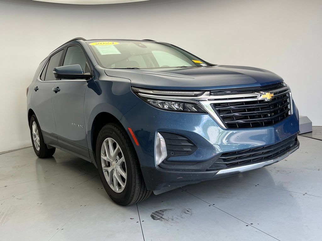 Used 2024 Chevrolet Equinox LT FWD image 2