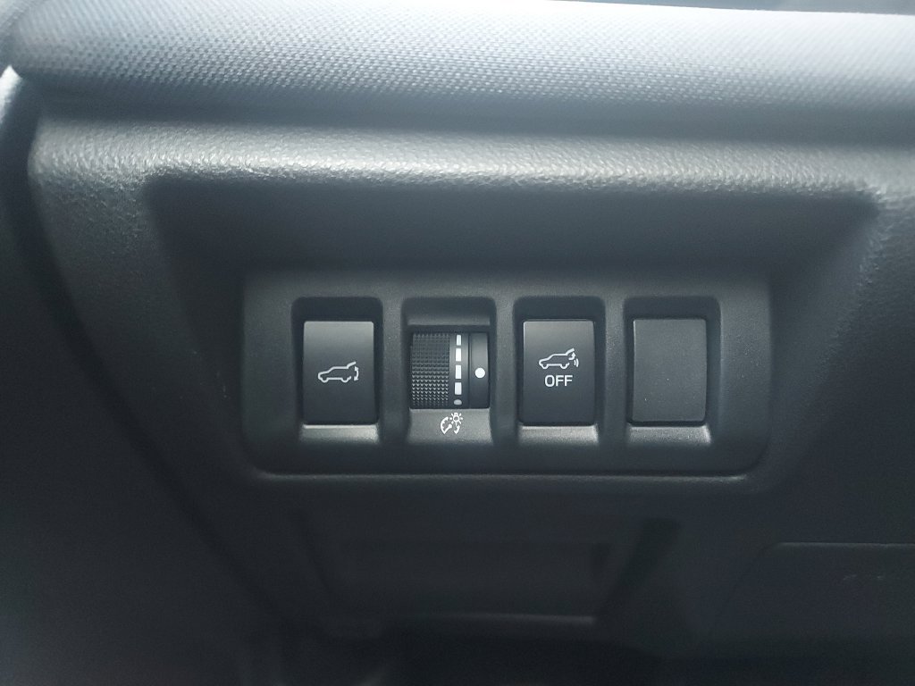 Used 2023 Subaru Outback Premium AWD/4WD image 20