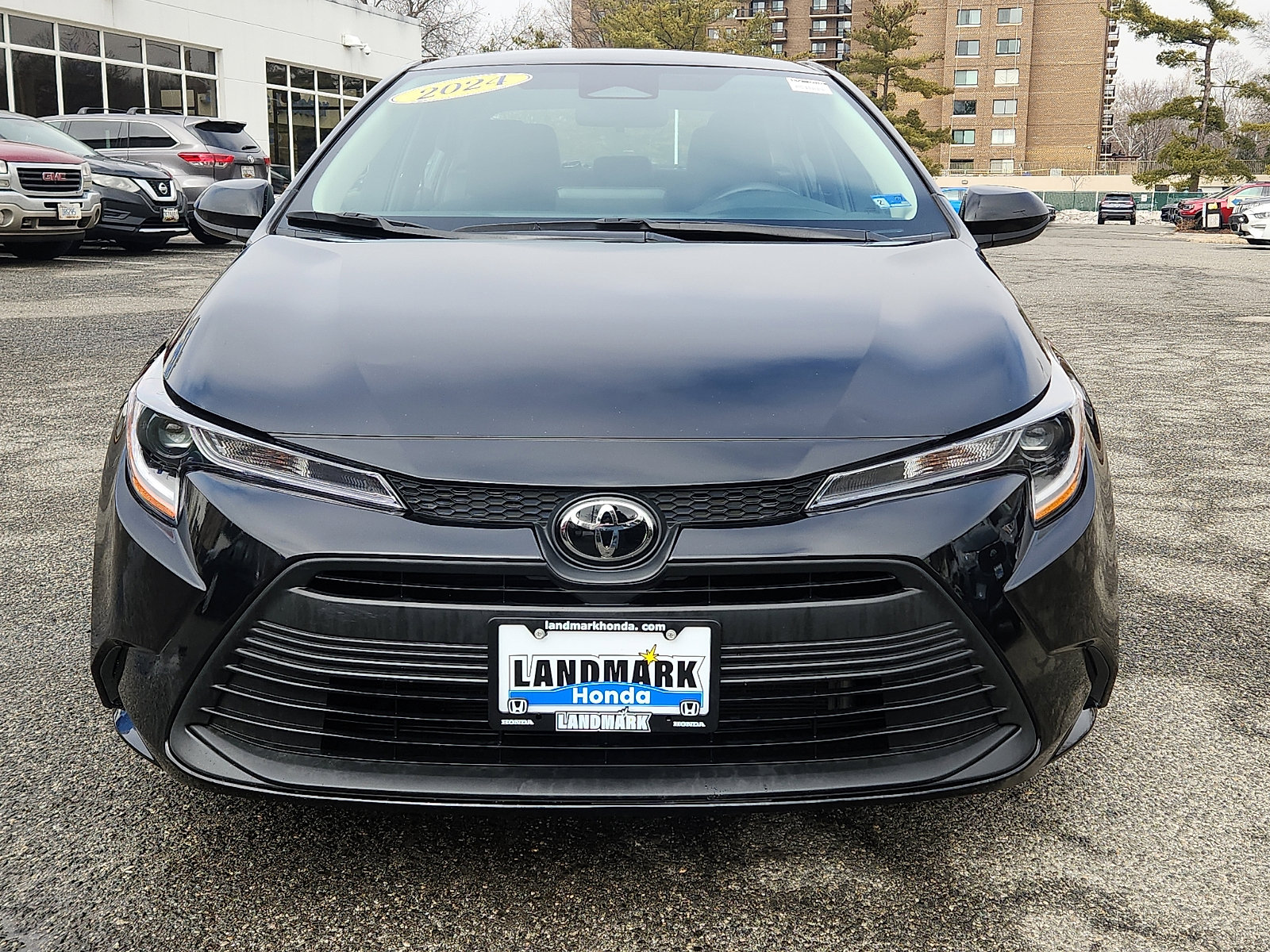 Used 2024 Toyota Corolla LE image 2