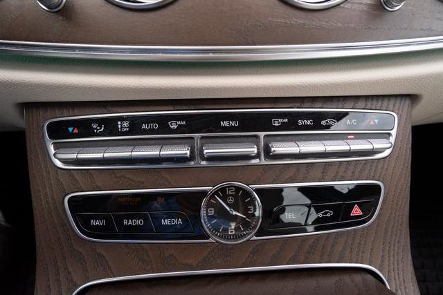 Used 2020 Mercedes-Benz E 350 Sedan image 21