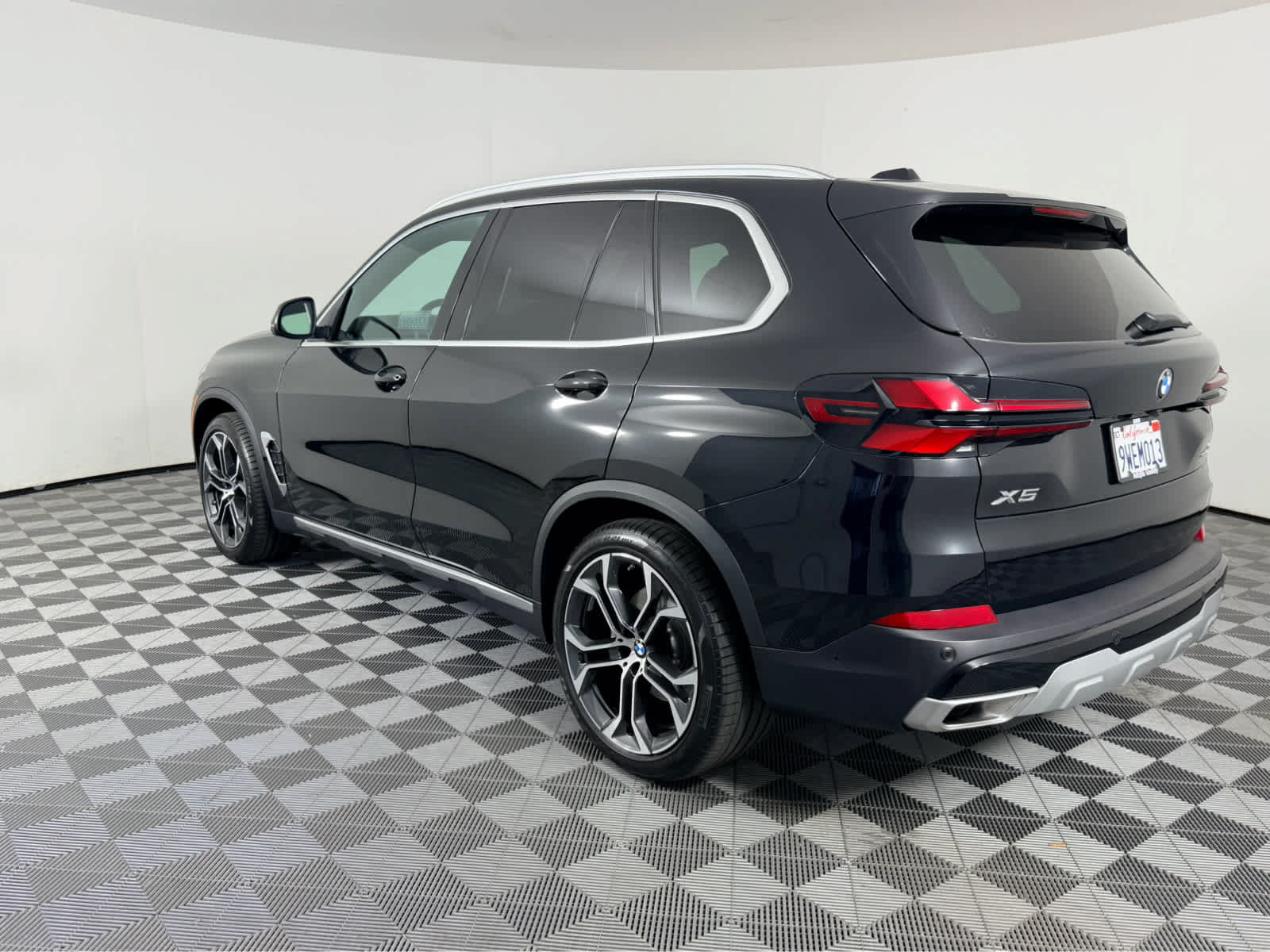 Used 2026 BMW X5 xDrive40i AWD/4WD image 5