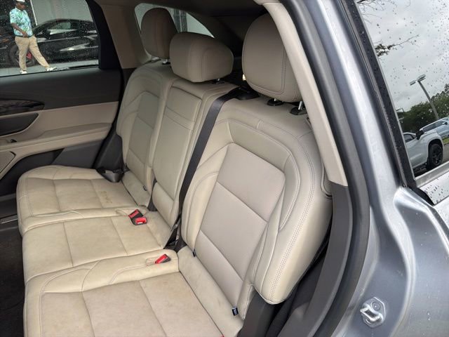 Used 2024 Lincoln Nautilus Premier w/ Equipment Group 102A AWD/4WD image 9