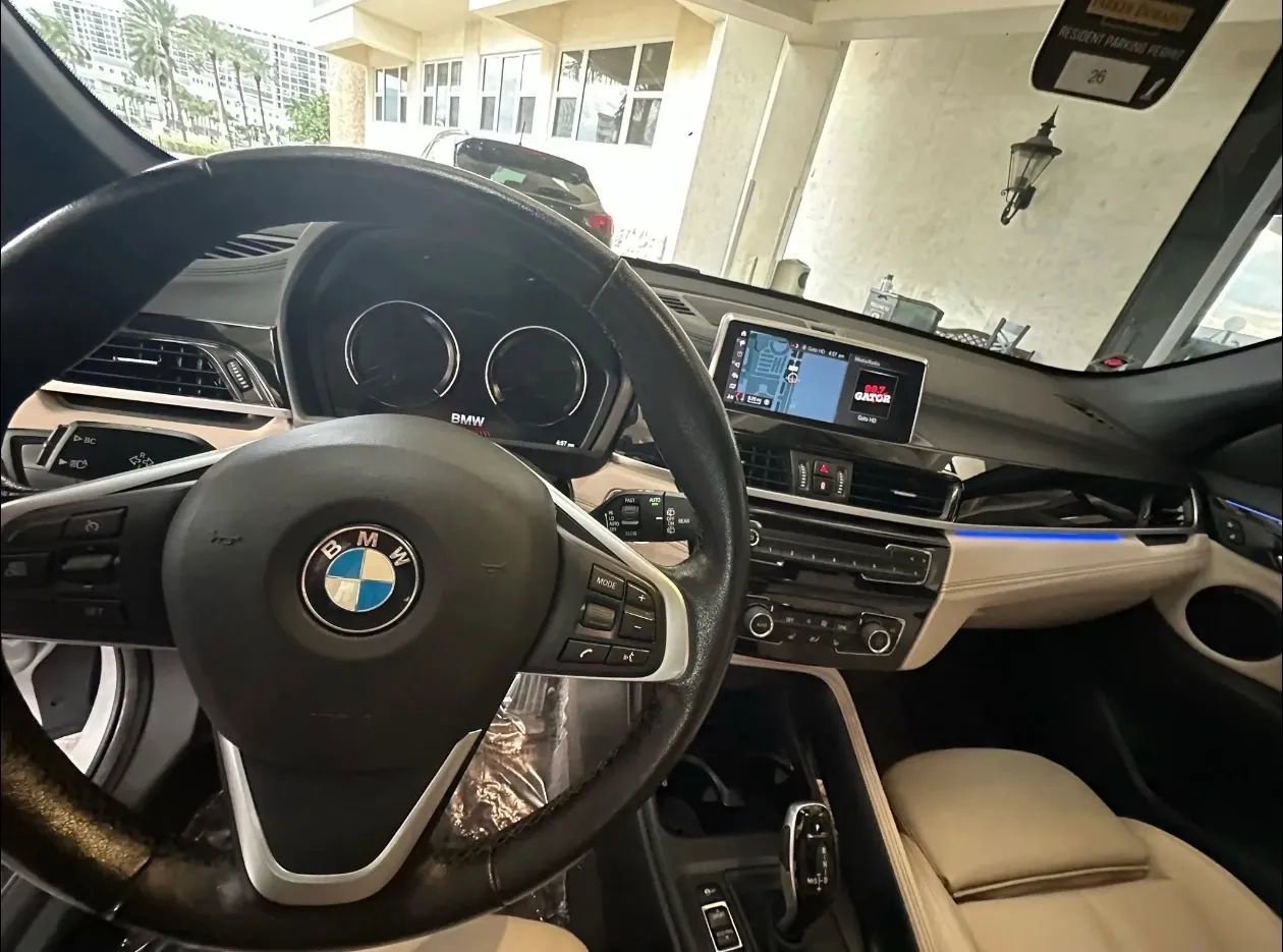 Used 2020 BMW X1 sDrive28i w/ Convenience Package image 3