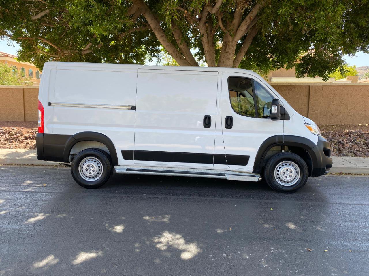 Used 2025 RAM ProMaster 2500 w/ U-Haul Equipment Group FWD image 2
