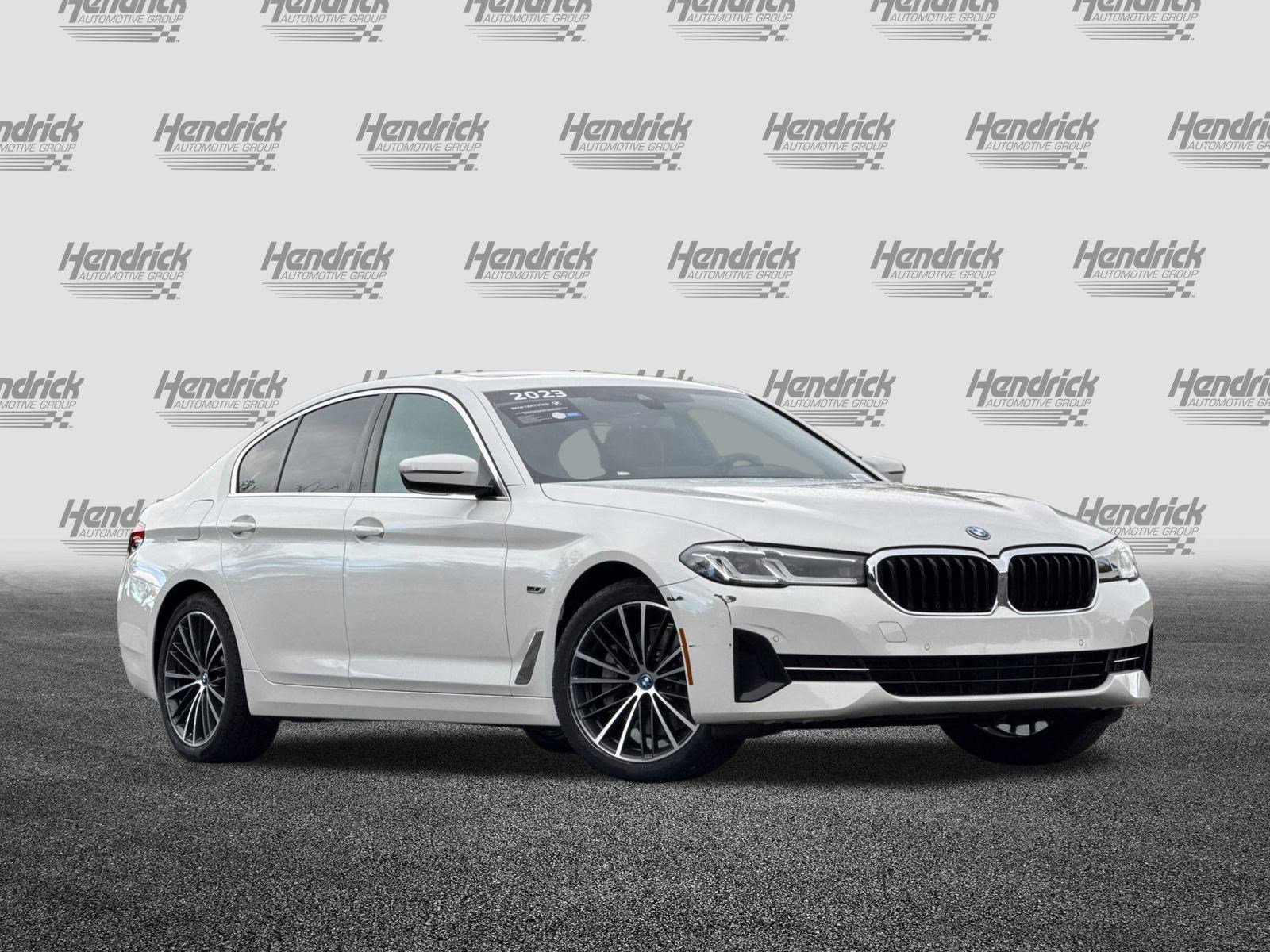 Certified 2023 BMW 530e w/ Premium Package image 2