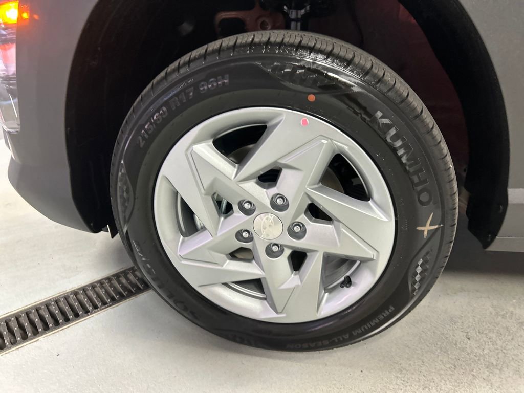 New 2026 Hyundai Kona SE image 9