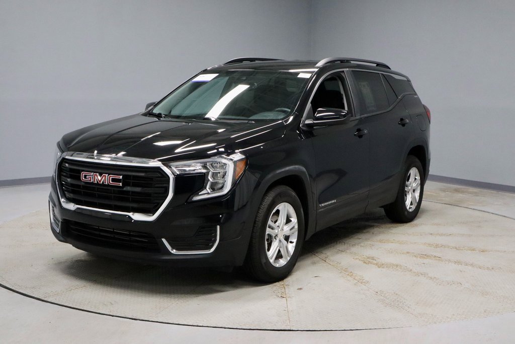 Used 2022 GMC Terrain SLE w/ Driver Convenience Package image 6