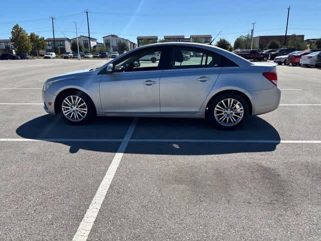 Used 2011 Chevrolet Cruze Eco FWD image 2