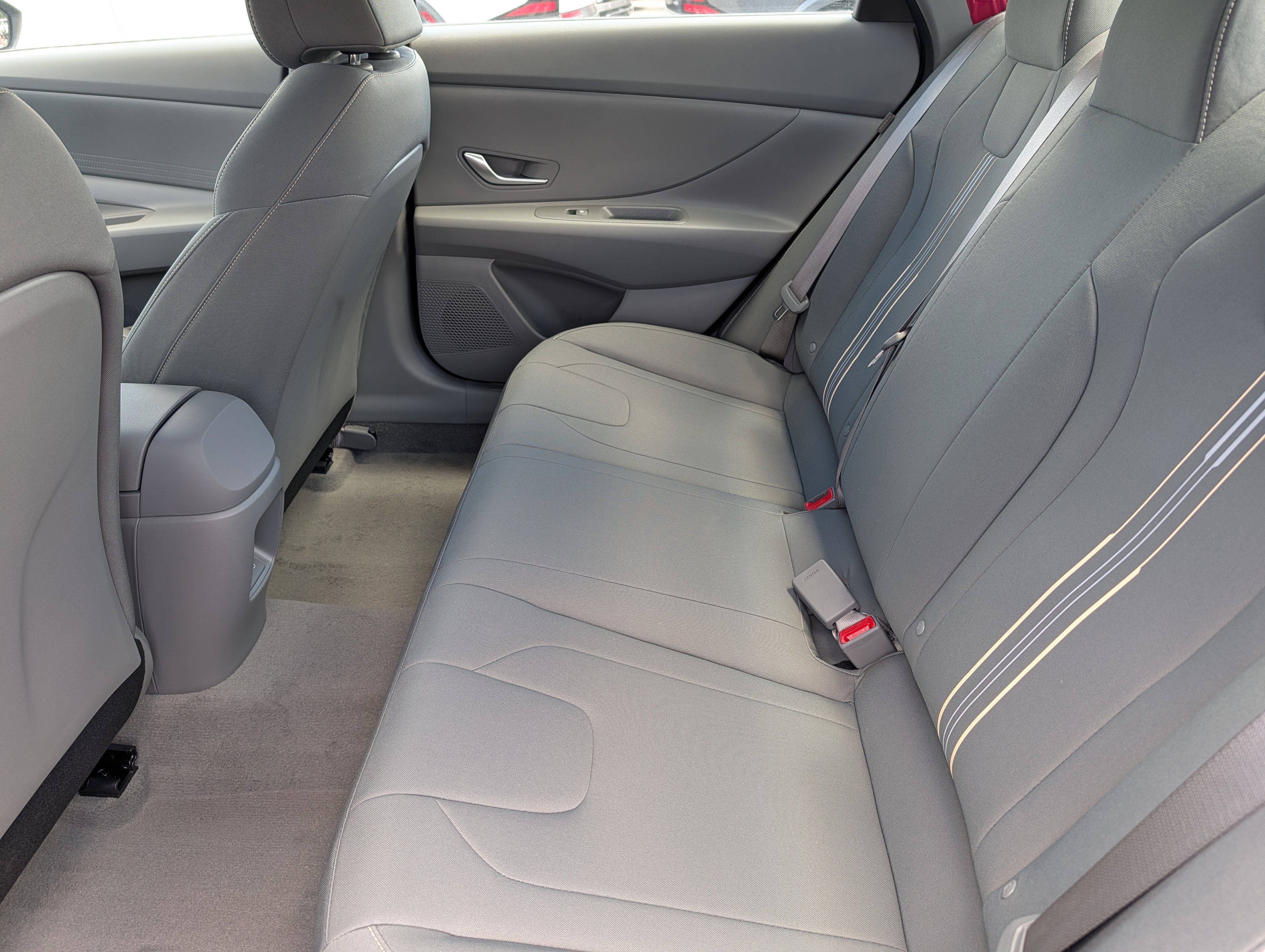 New 2026 Hyundai Elantra Hybrid FWD image 8