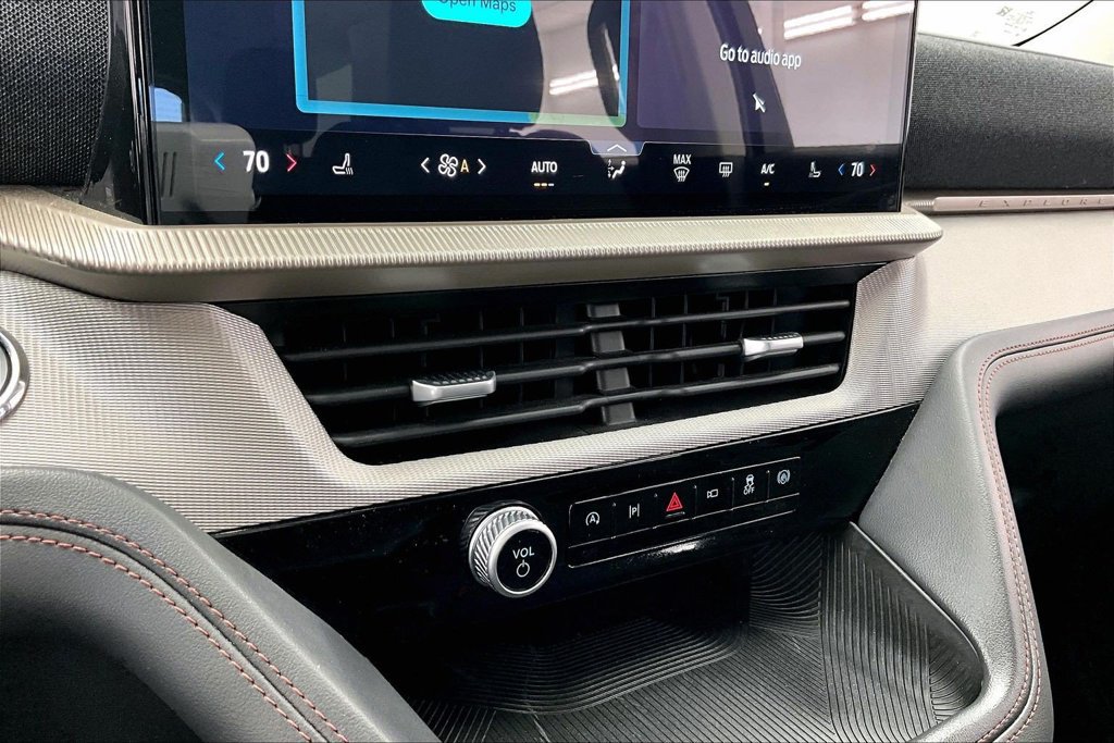 Certified 2025 Ford Explorer Active AWD/4WD image 32