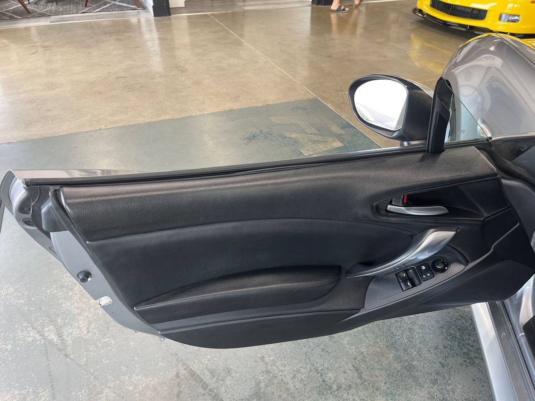 Used 2017 FIAT 124 Spider Lusso RWD image 37