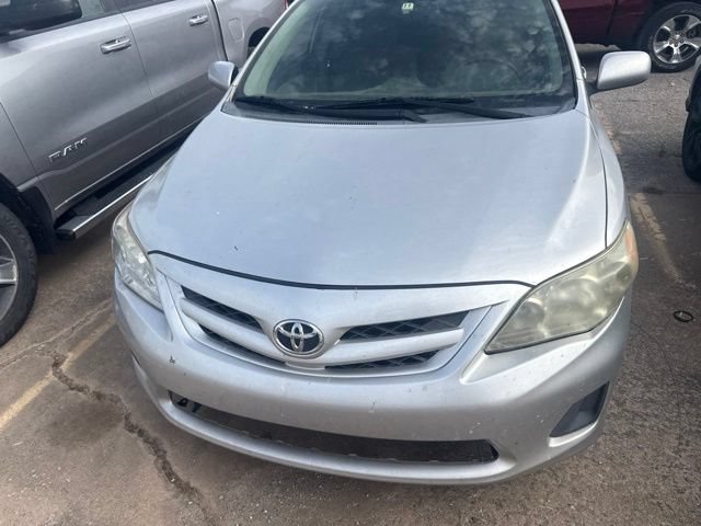 Used 2013 Toyota Corolla L FWD image 2