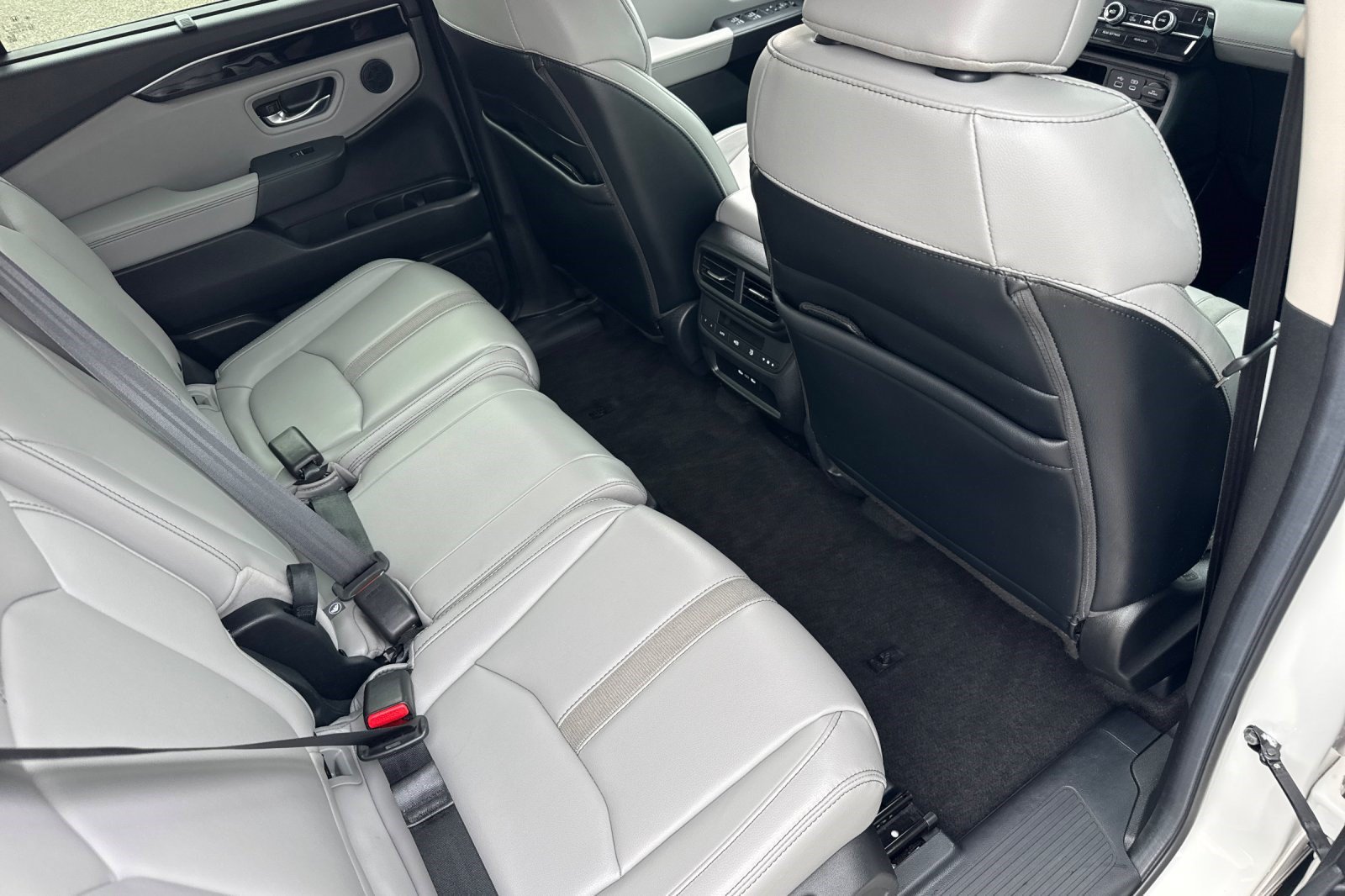 Certified 2025 Honda Pilot EX-L image 31