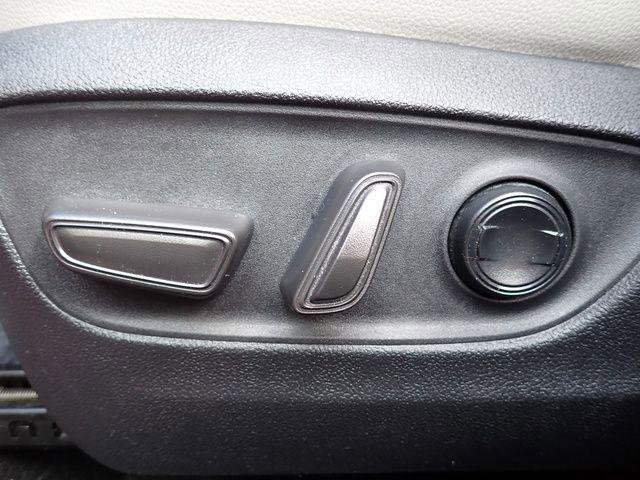 Certified 2024 Toyota Grand Highlander AWD image 24