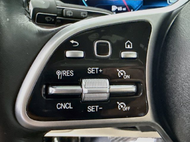 Used 2021 Mercedes-Benz GLE 350 w/ Premium Package image 13