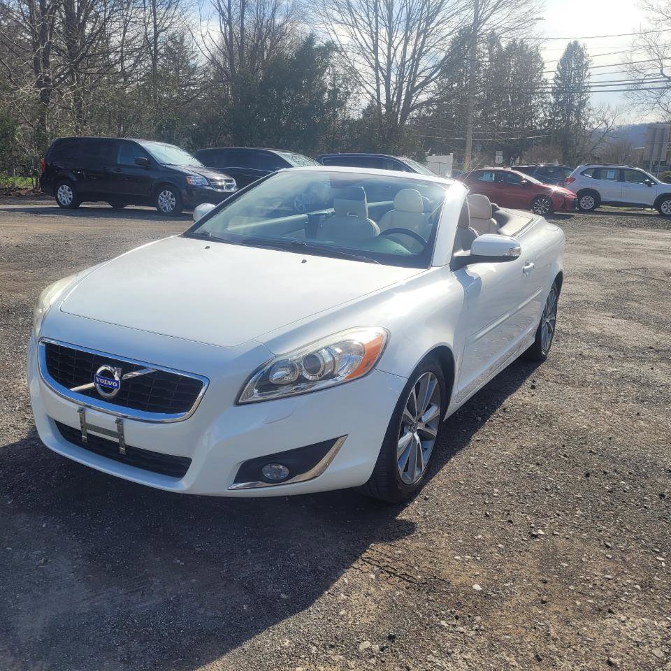 Used 2013 Volvo C70 T5 FWD image 4