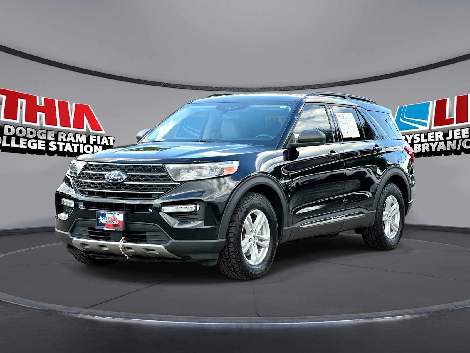 Used 2024 Ford Explorer XLT w/ Equipment Group 202A
