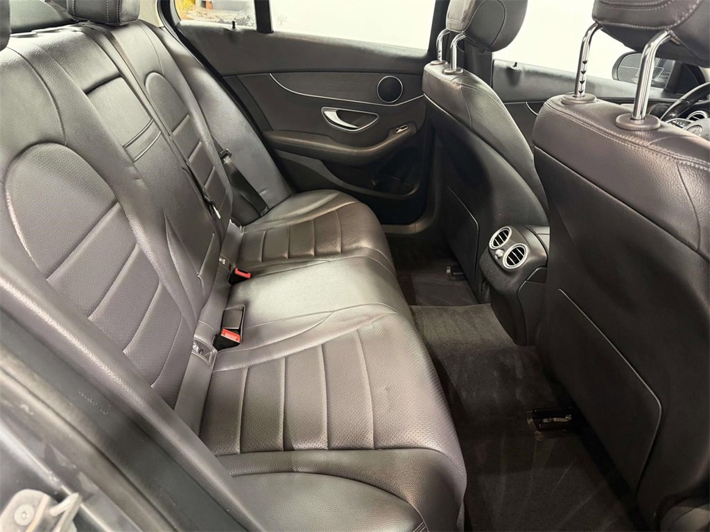 Used 2020 Mercedes-Benz C 300 4MATIC Sedan image 10