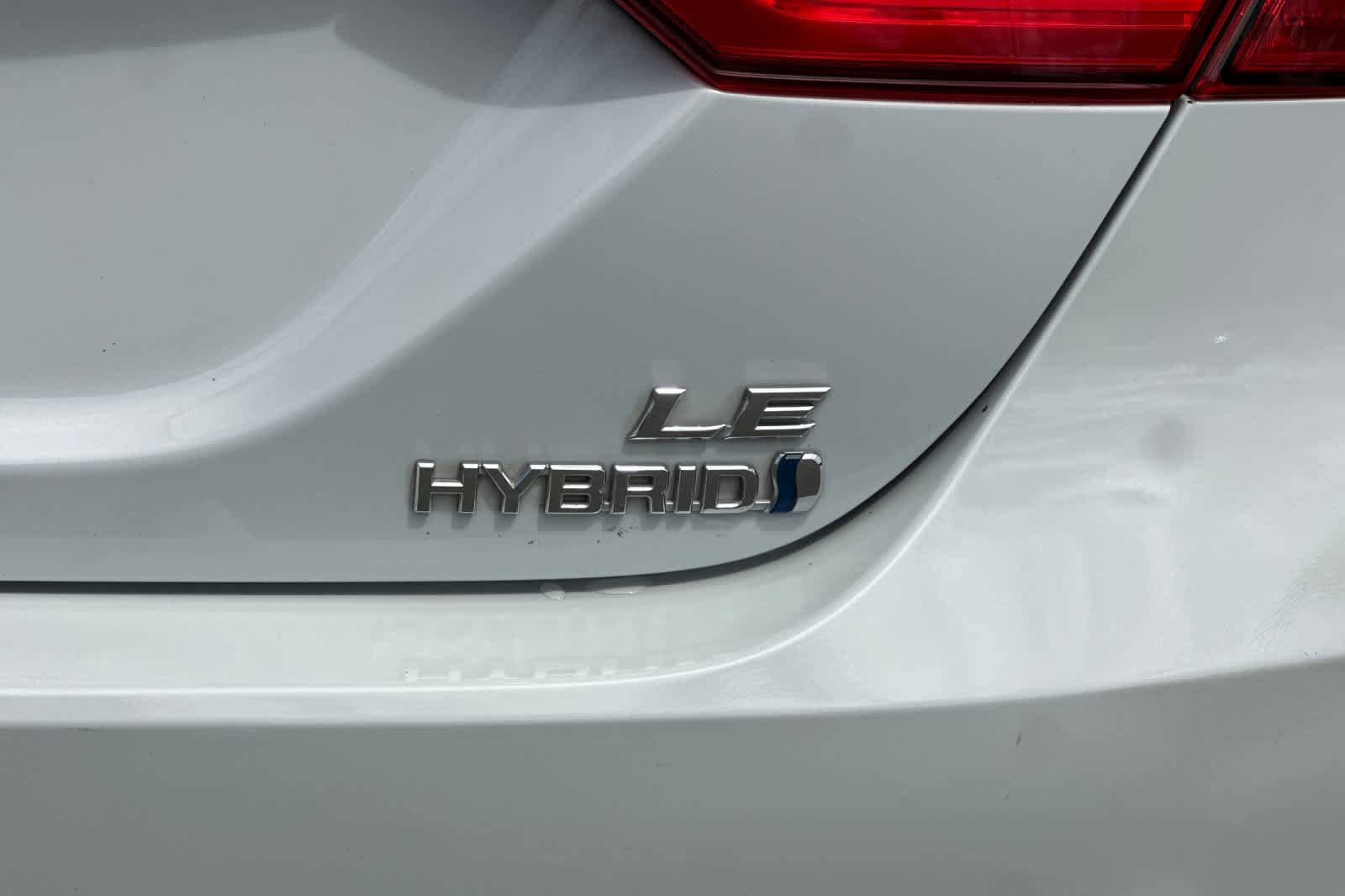 Used 2022 Toyota Camry LE FWD image 30