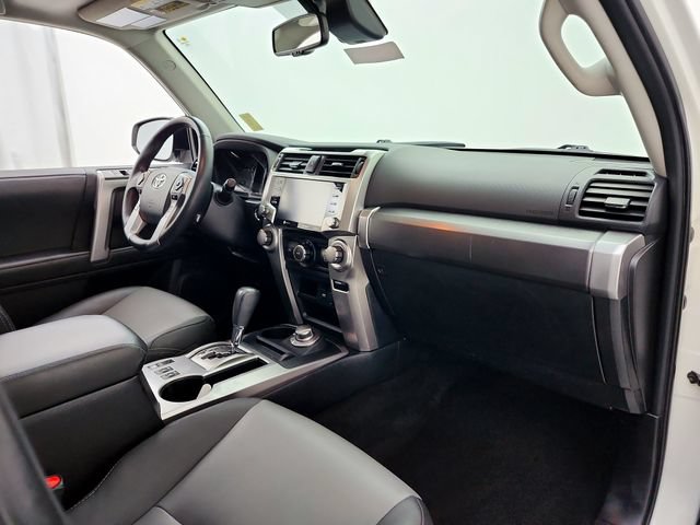 Used 2021 Toyota 4Runner SR5 Premium w/ Moonroof Package AWD/4WD image 13