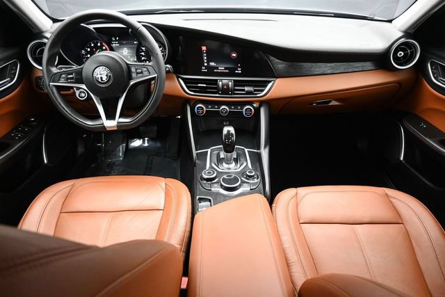 Used 2019 Alfa Romeo Giulia RWD image 18