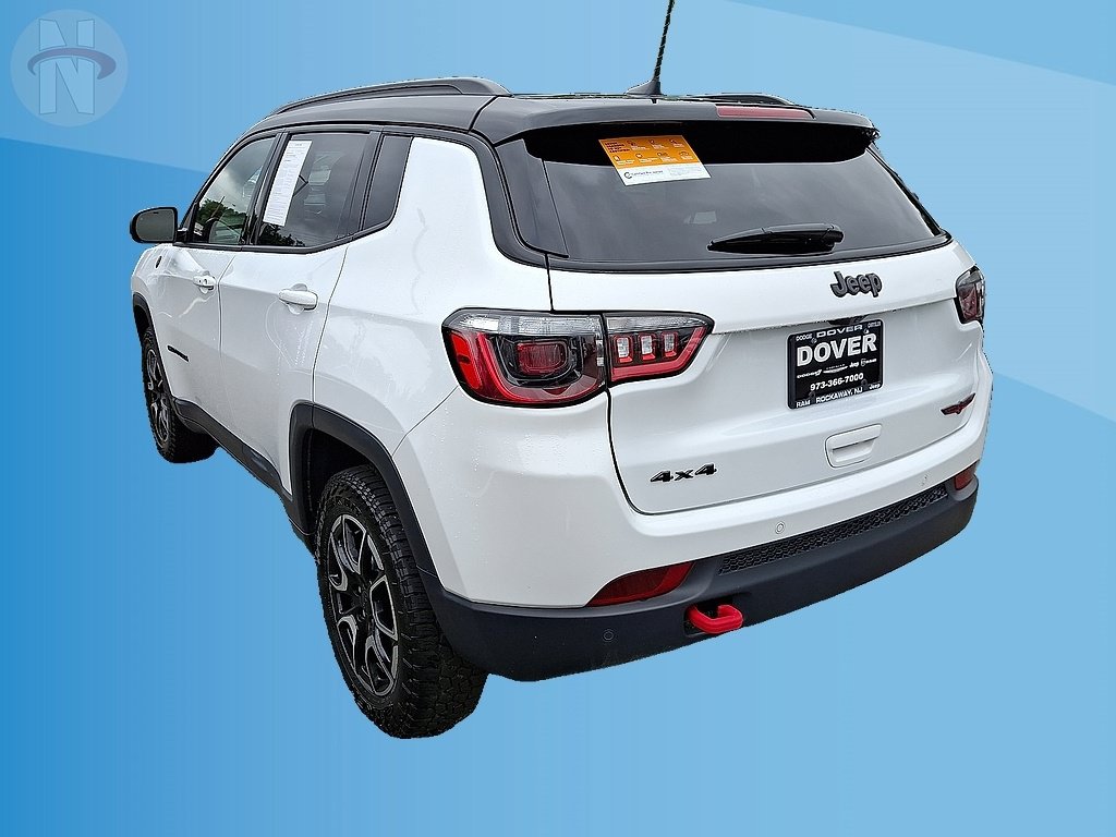 Certified 2024 Jeep Compass Trailhawk AWD/4WD image 13
