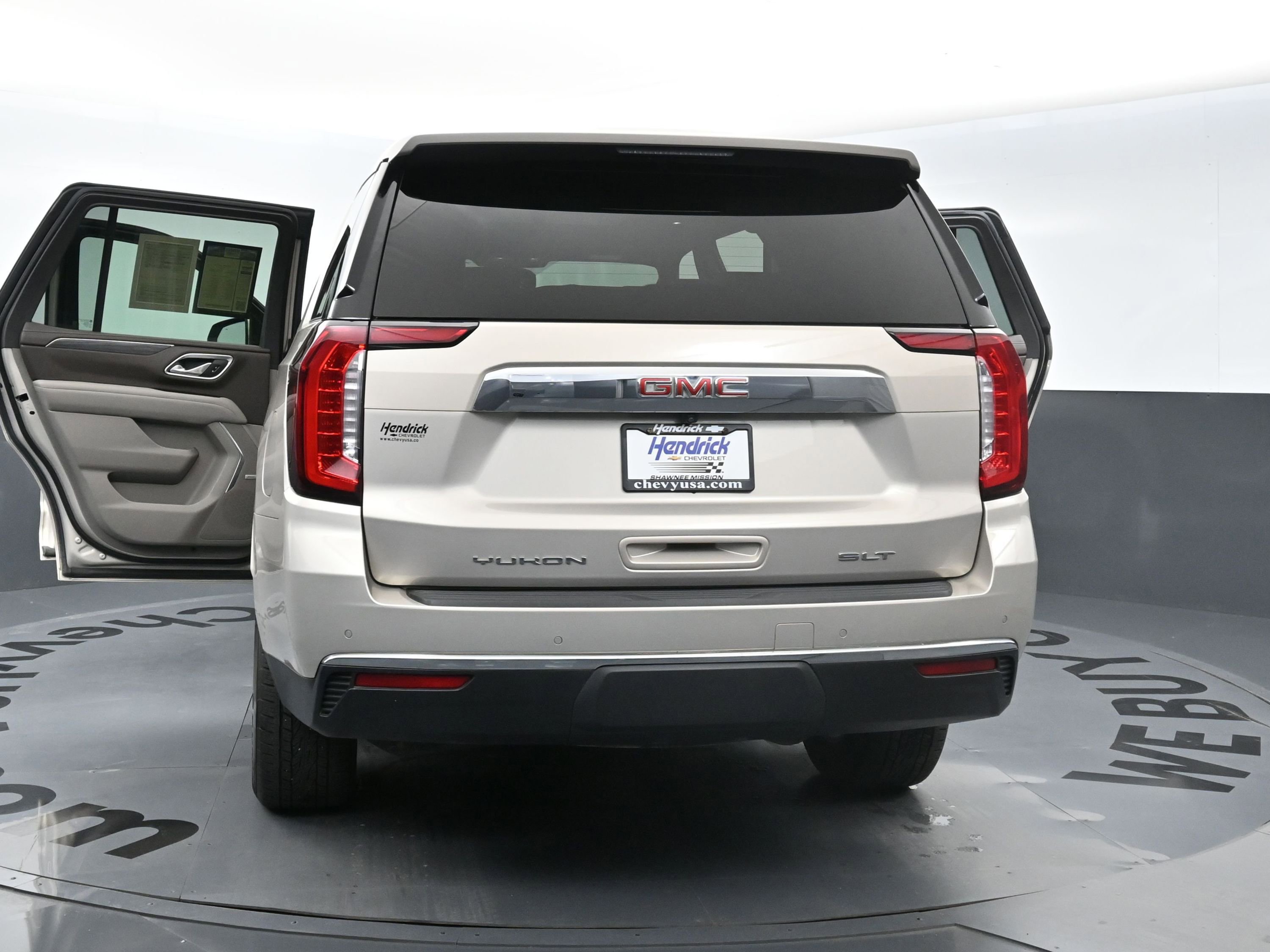 Used 2021 GMC Yukon SLT w/ SLT Premium Package image 28