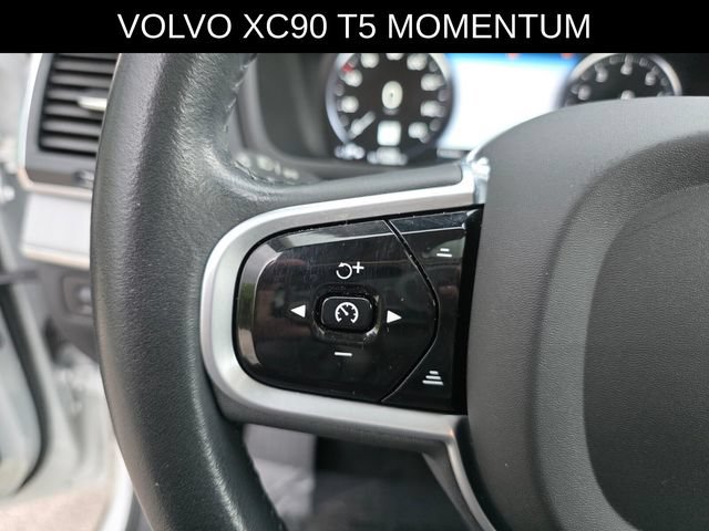 Used 2022 Volvo XC90 T5 Momentum w/ Protection Package Premier FWD image 31