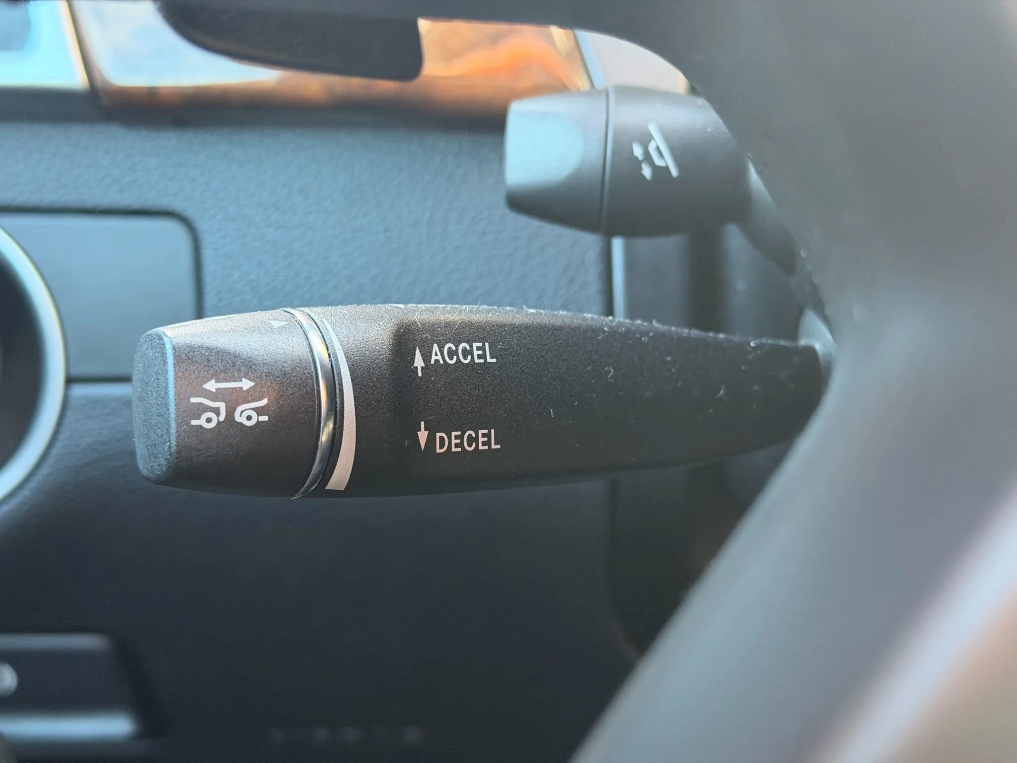 Used 2012 Mercedes-Benz ML 350 BlueTEC 4MATIC image 15