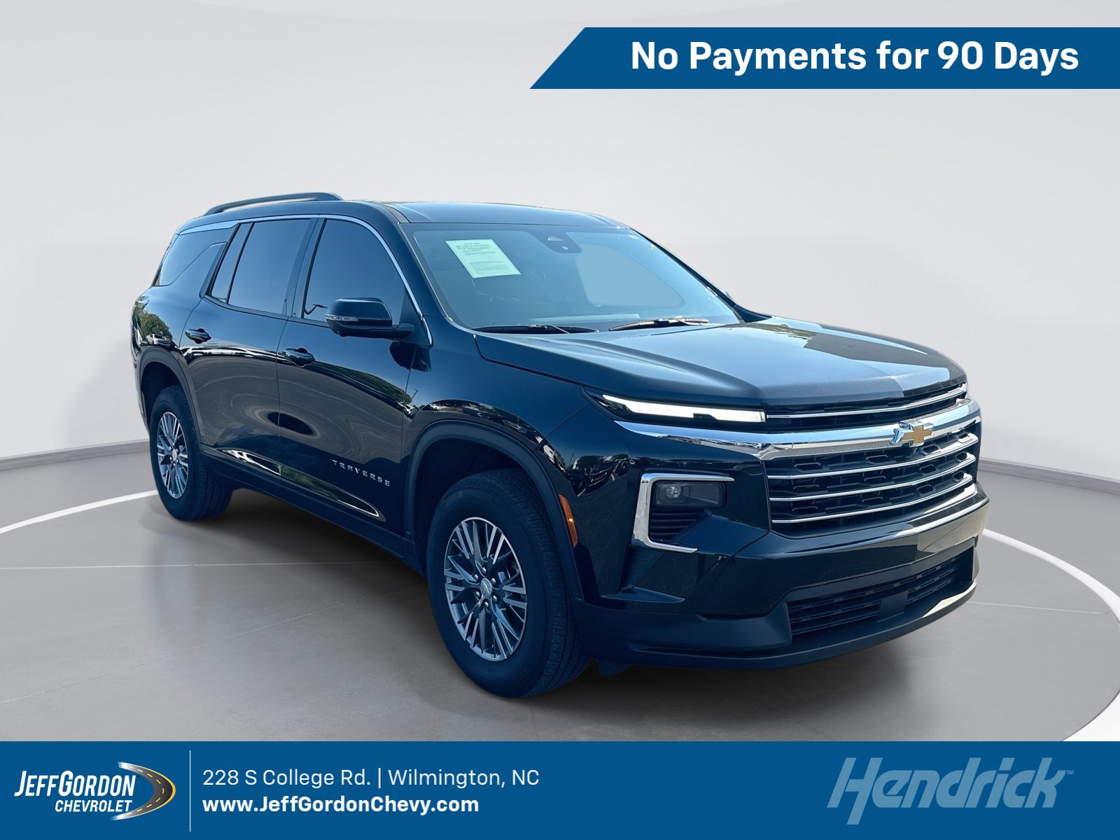 Used 2026 Chevrolet Traverse LT w/ Driver Confidence Package