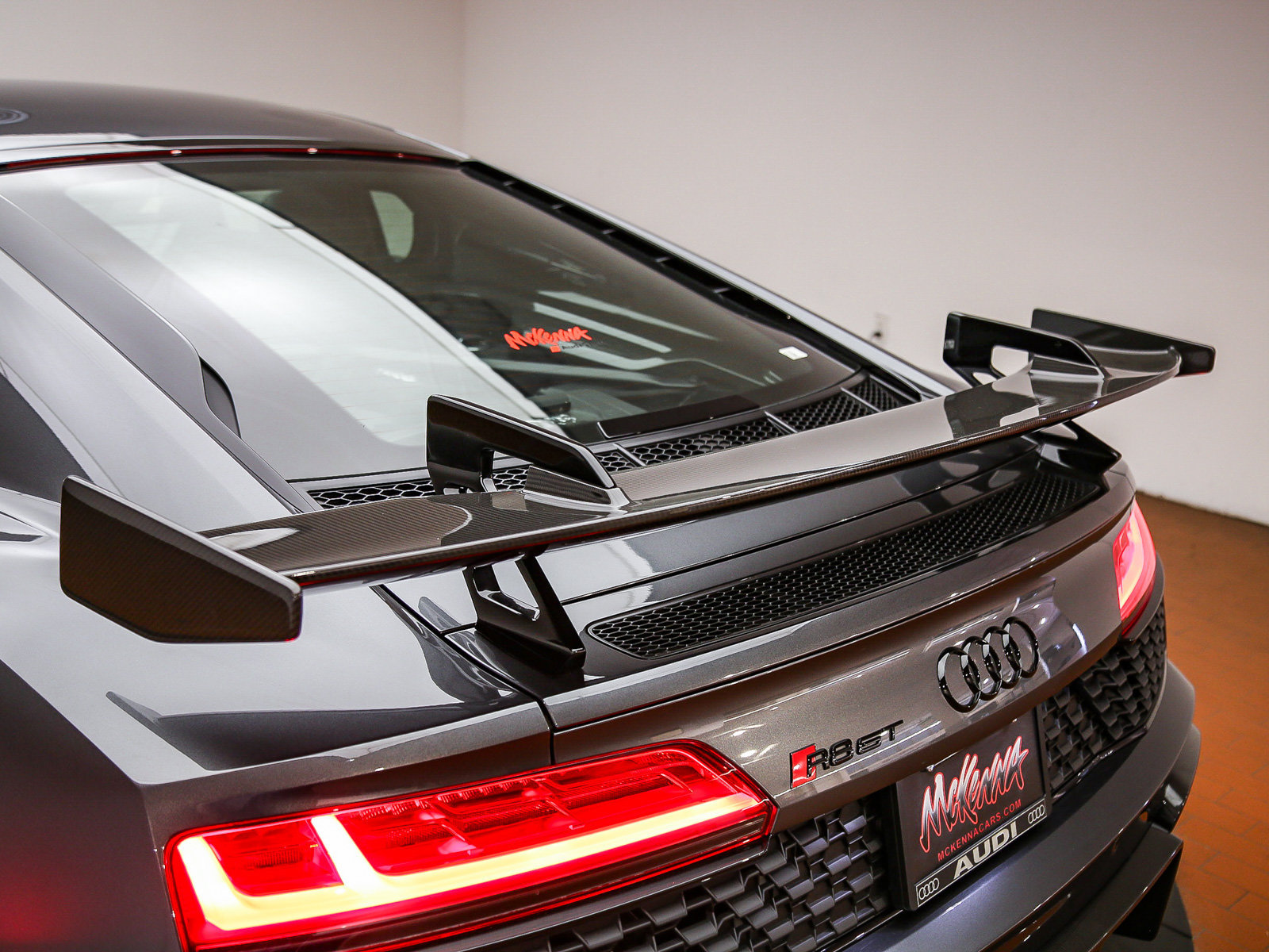 Used 2023 Audi R8 V10 GT RWD image 26
