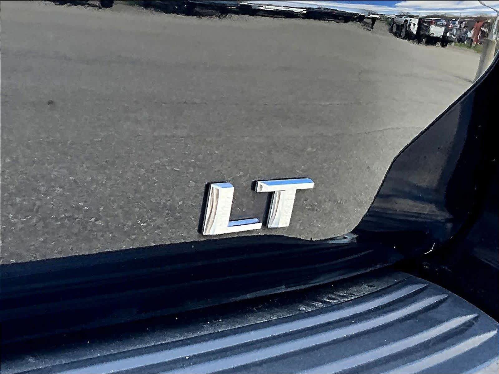Used 2024 Chevrolet Tahoe LT image 30